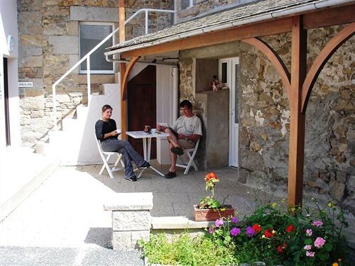 Hotel Du Cheval Blanc Saint-Pol-de-Léon Екстериор снимка